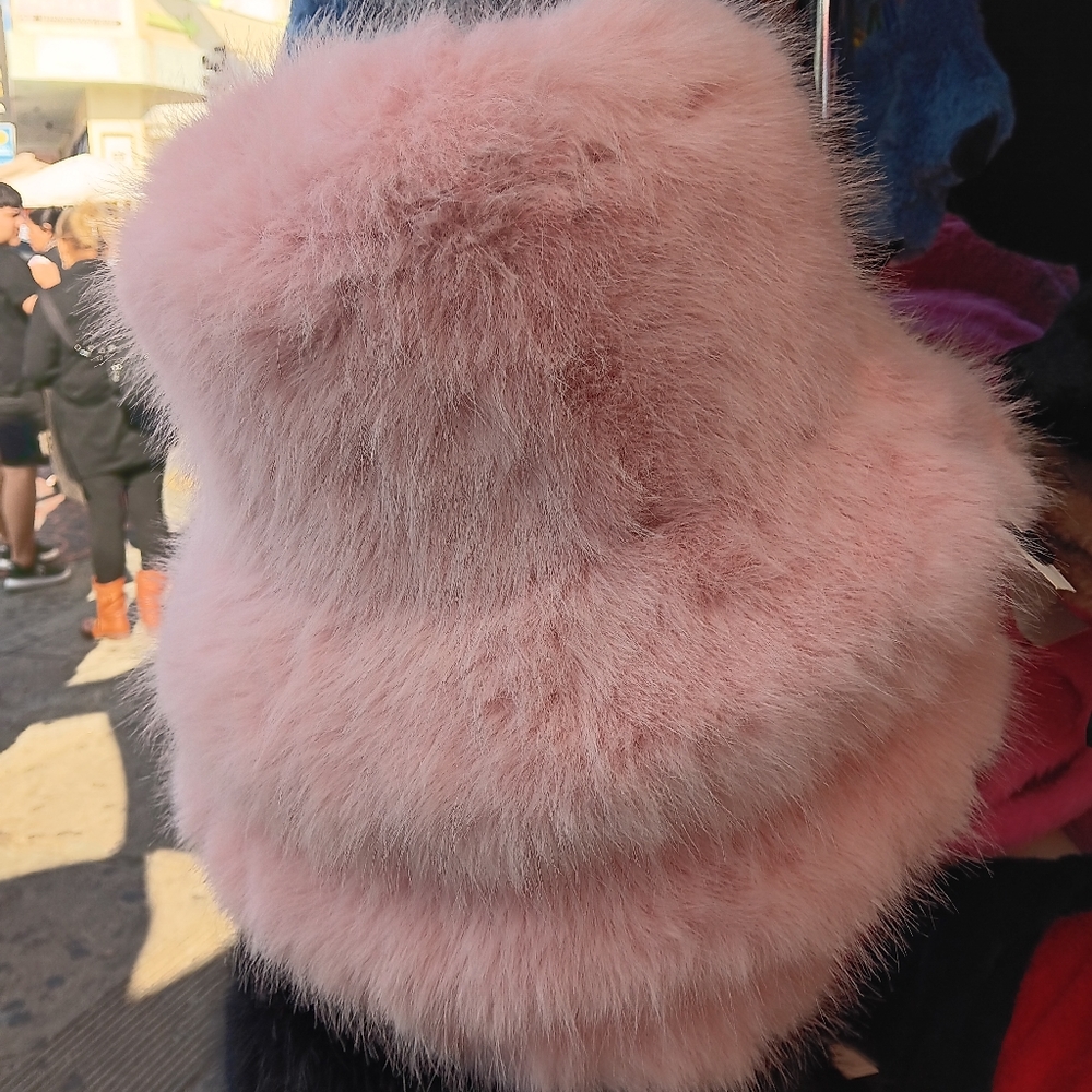 Women's New Luxury Furry Fashion Bucket Hat